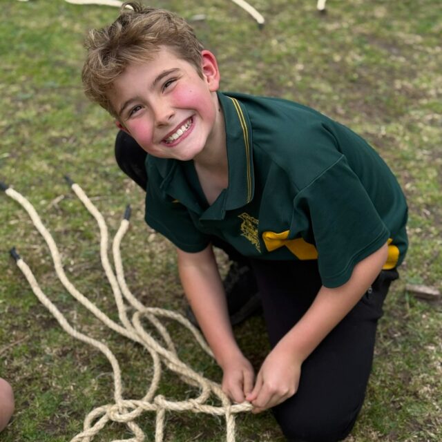We had fun this afternoon making wildlife rope bridges with the awesome students at Yarra Junction Primary School.  We're looking forward to putting our bridges up in the Yarra Ranges National Park soon!

We'd like to thank WIRES for generously funding our project through the WIRES National Grant Program, and project partners @parksvic  and @e_r_aus for their support.

#generationrestoration #WildlifeConservation #wildlife #yarraranges #livingclassrooms
